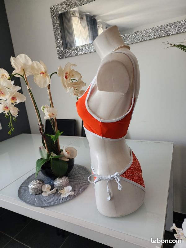 Un maillot de bain imprimé 2 pièces orange imprimé taille 38/40 marque Jott (image 4)