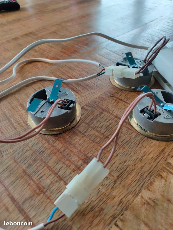 3 spots + transfo 230v->12v (image 3)