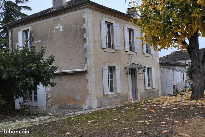 Maison 7 pièces 240 m²