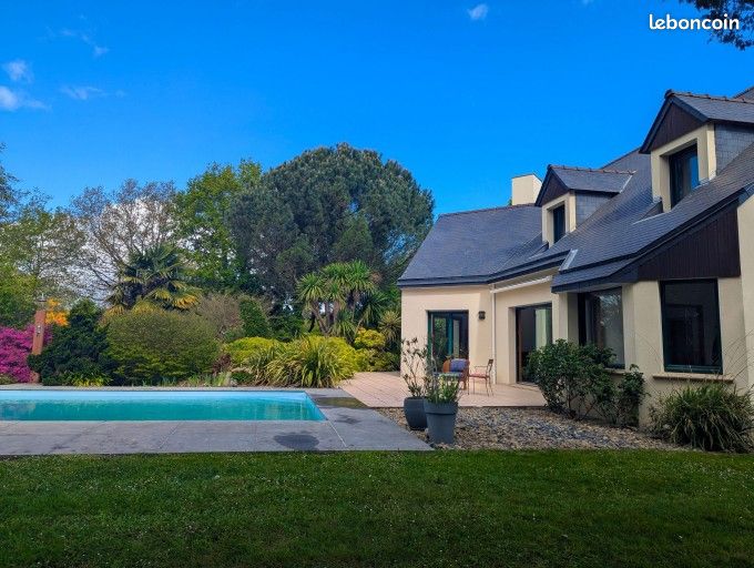 Maison 8 pièces 262 m² · à Ploërmel · 262 m² · 599 900 €