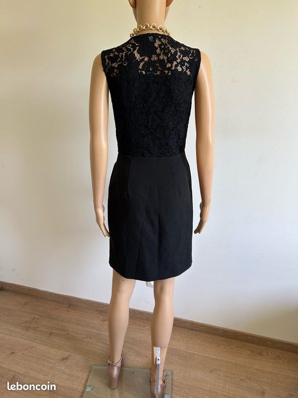 Petite Robe Noire En Dentelle Jennyfer - Taille M - Neuve Jamais Portée (sans étiquettes)
