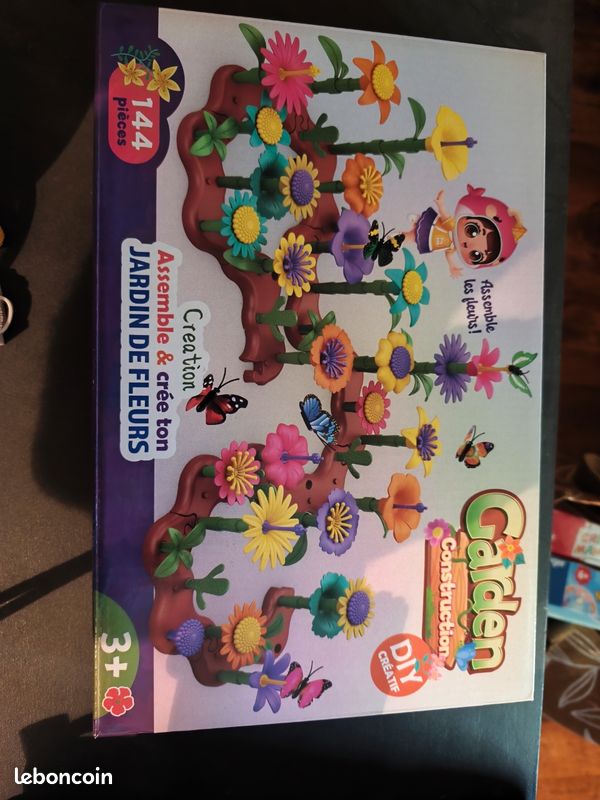 Jeu construction fleurs (image 1)