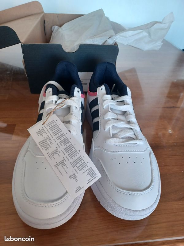 Baskets Adidas neuves (image 3)