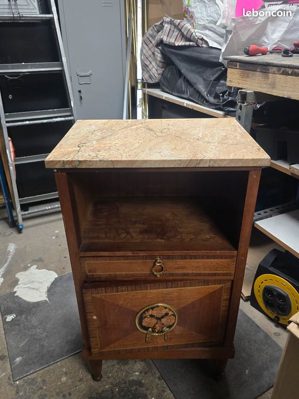 Table de chevet (image 1)