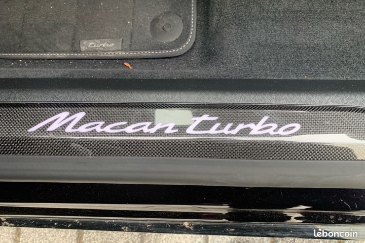 PORSCHE MACAN TURBO 639CV Garantie 12 mois Pack chrono toit ouvrant premiere main (image 20)