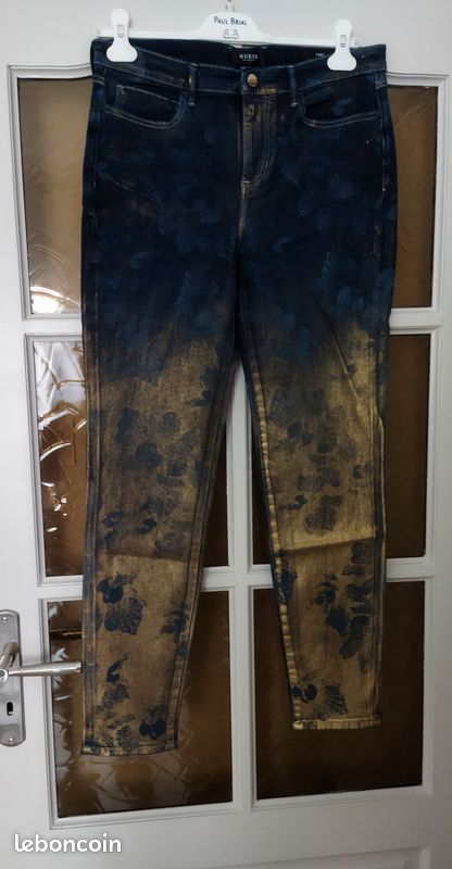 Superbe jean bleu/bronze neuf GUESS (image 2)