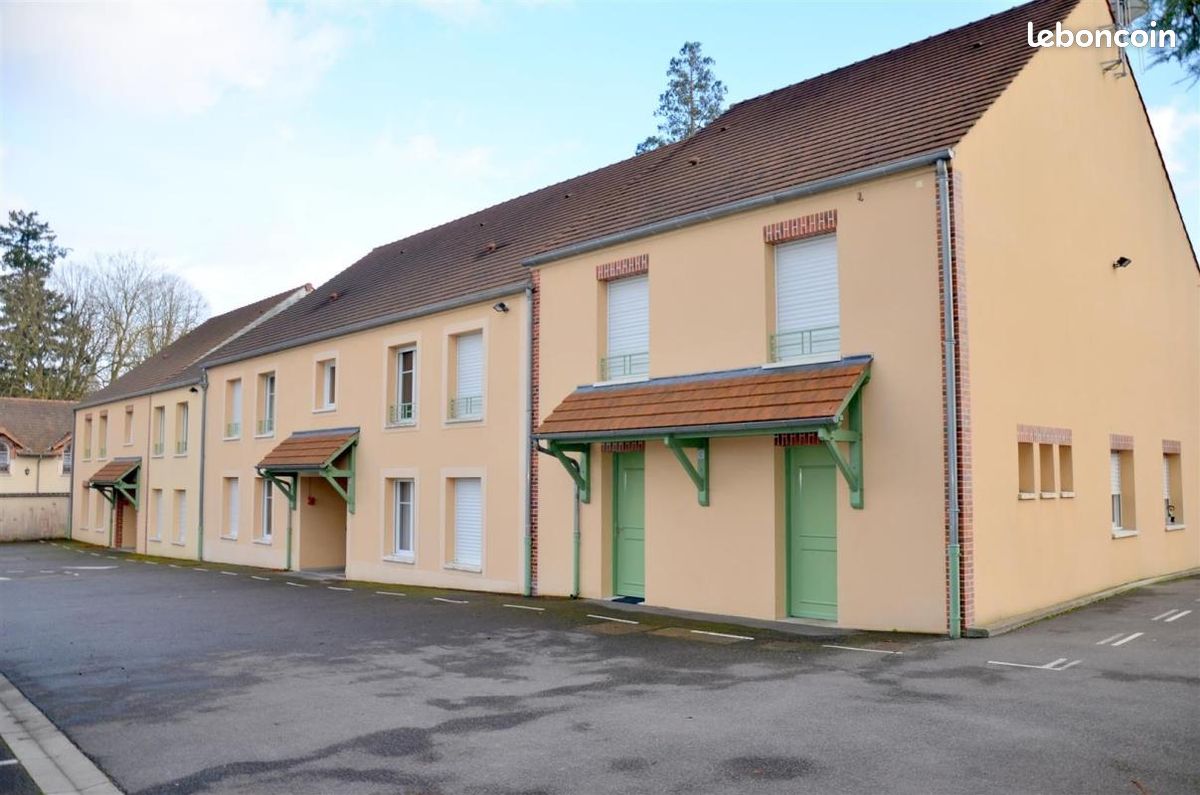 Appartement 2 pièces 67 m² · à Chartrettes · 67 m² · 990 €