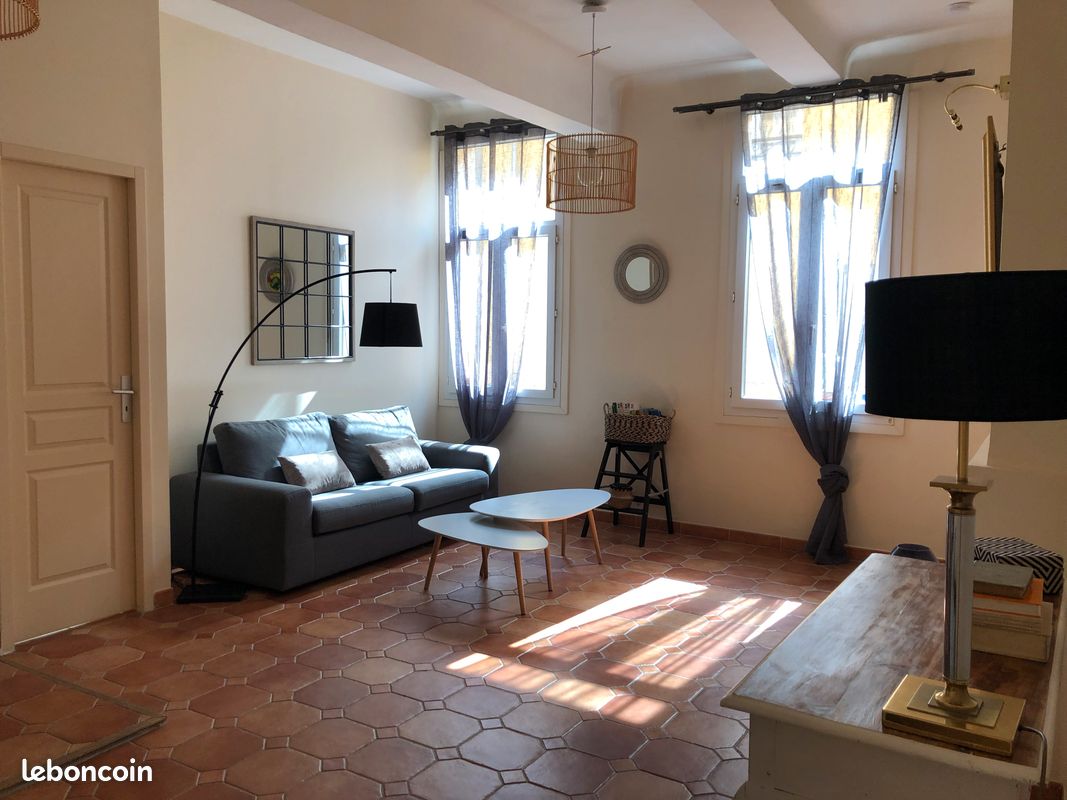 Appartement 2 pièces 44 m² · à Aix-en-Provence · 44 m² · 1 100 €/mois