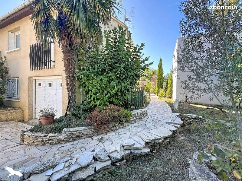 Maison 6 pièces 146 m² · à Castelginest · 146 m² · 329 000 €