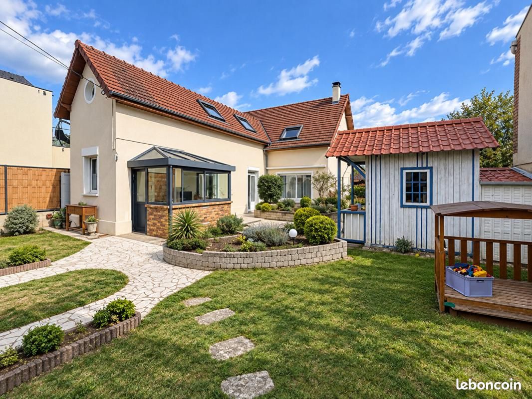 Maison 7 pièces 163 m² · à Montgeron · 163 m² · 559 000 €