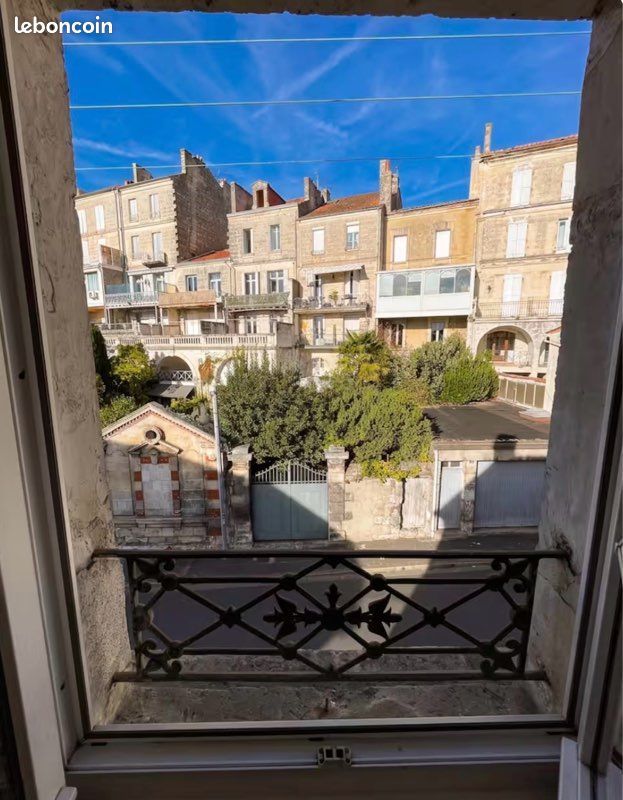 Immeuble 6 pièces 97 m² · à Angoulême · 97 m² · 240 000 €