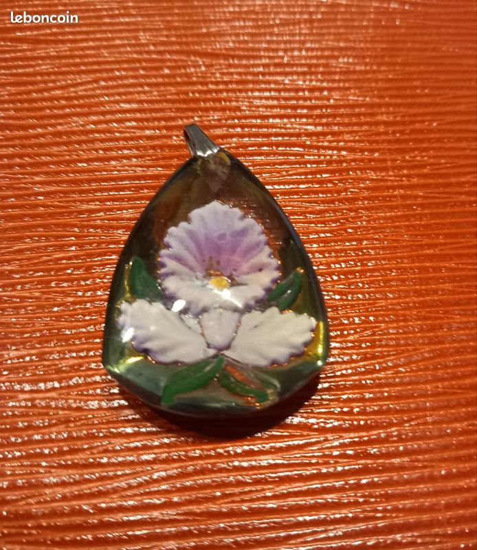 Pendentif fleur vintage (image 1)