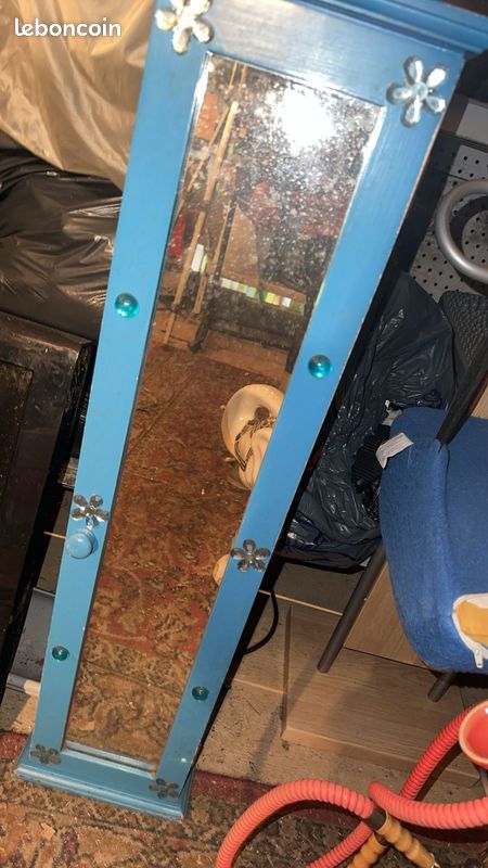 Petite armoire bleue (image 1)