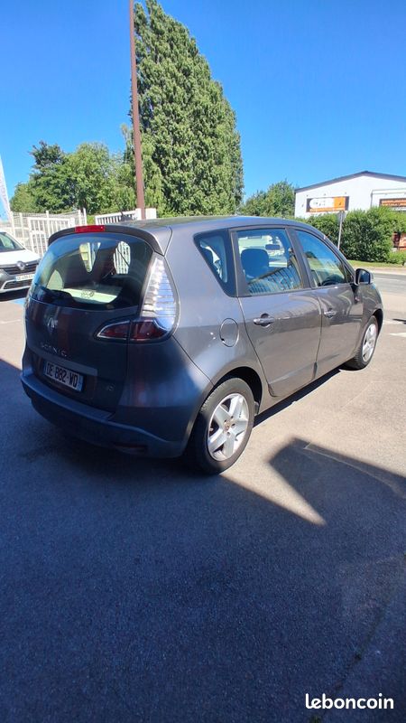Renautl Scenic III Phase 2 1.5 dci 110 cv (image 2)