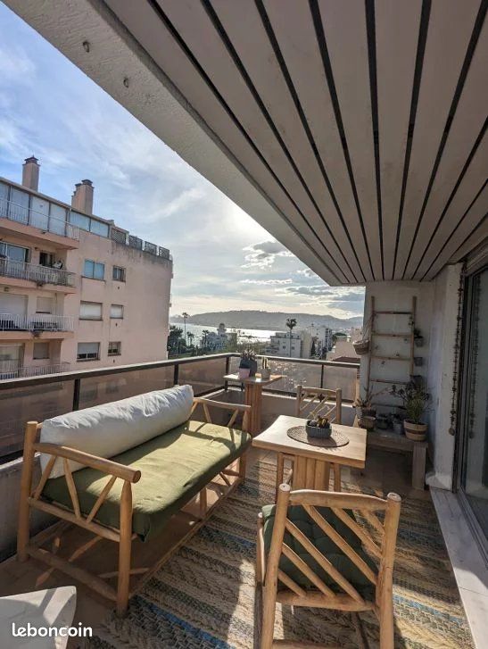 Appartement 2 pièces 52 m² · à Antibes · 52 m² · 1 105 €