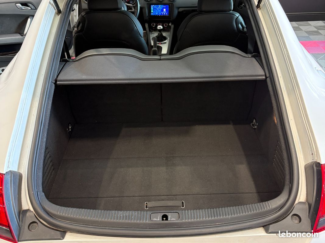 AUDI TT RS COUPE 2.5 TFSI 340 Quattro / BOSE / SIEGE CHAUFFANT / APPLE CARPLAY / ETAT IRREPROCHABLE (image 24)