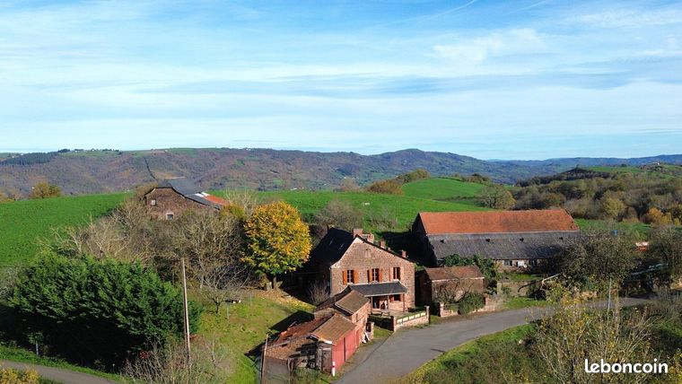 Propriété 6 pièces 142 m²