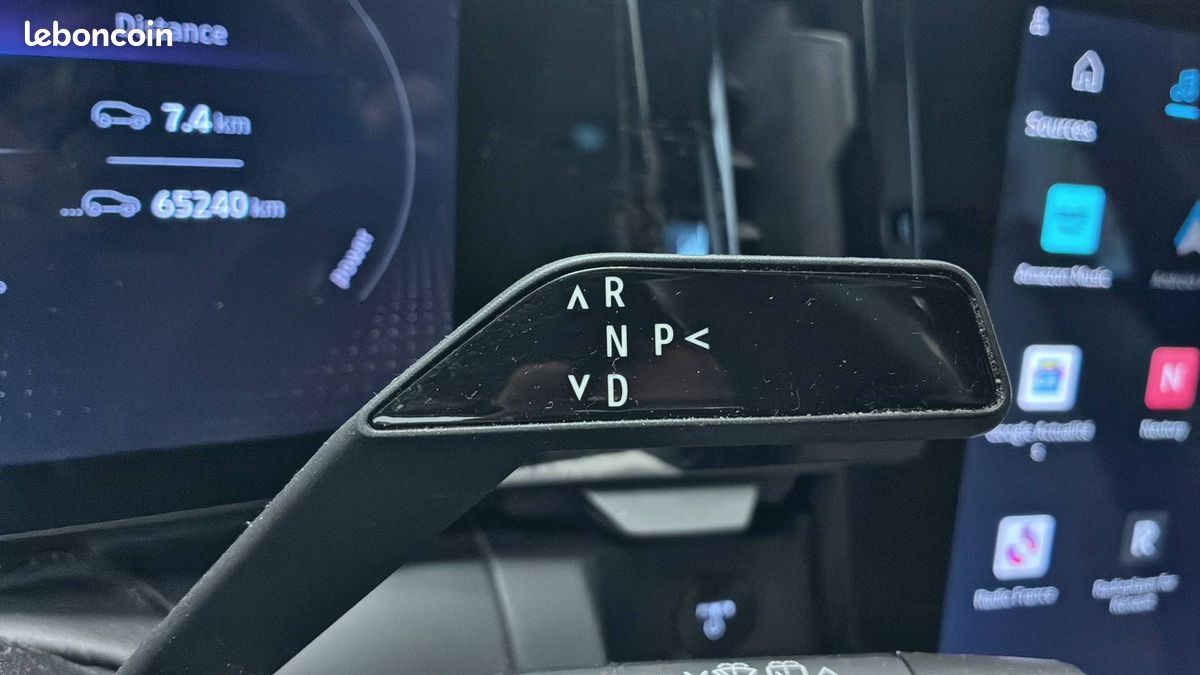 Renault megane e tech ev60 220 ch optimum charge iconic (image 16)