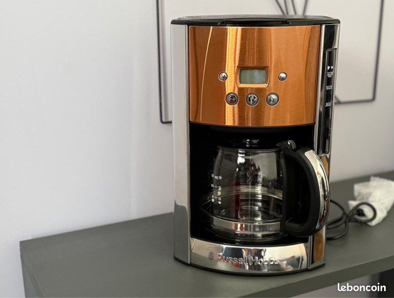 Cafetière Russel Hobbs cuivrée (image 1)