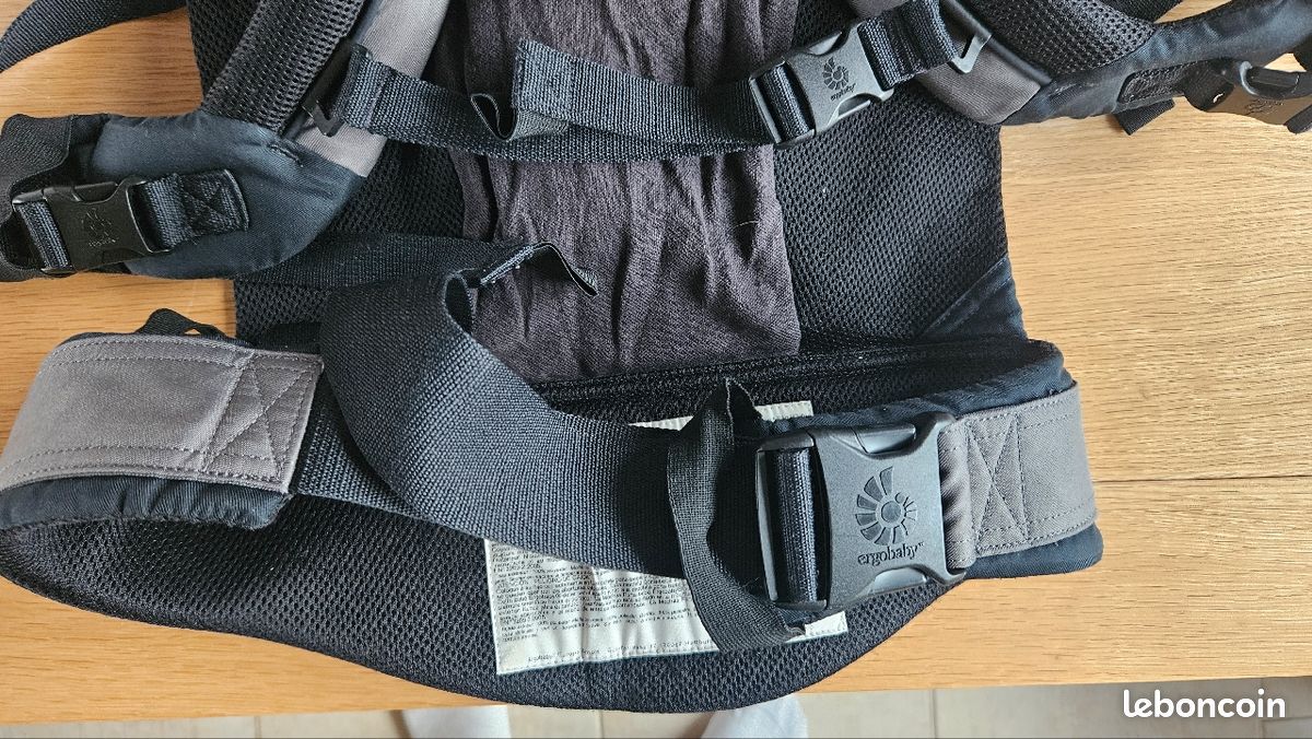 Lot - Porte bébé ergobaby et cocon polaire (image 6)