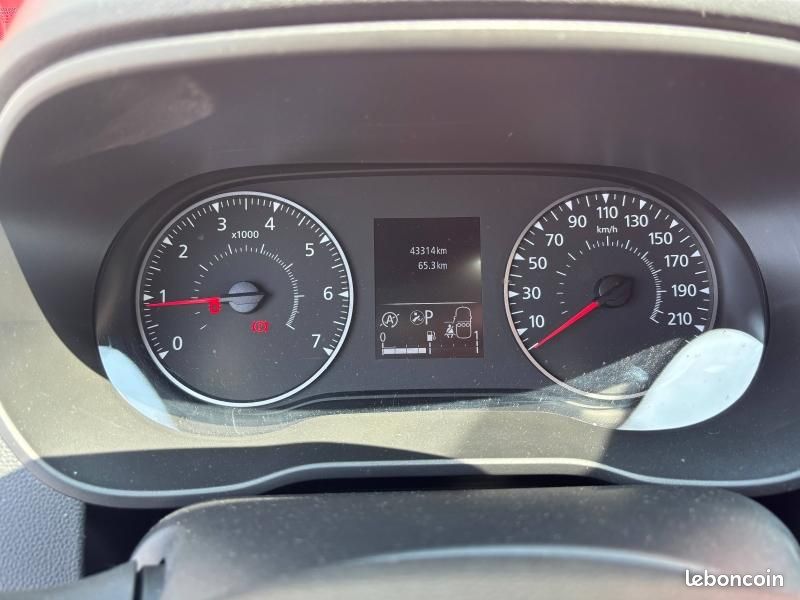 Dacia Duster 1.3 TCe 150ch FAP Confort 4x2 EDC (image 7)