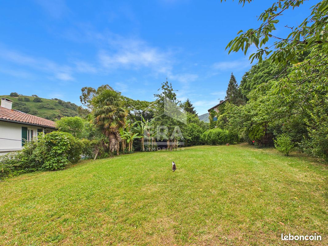 Terrain 837 m² · à Saint-Martin-d'Arrossa · 837 m² · 98 000 €
