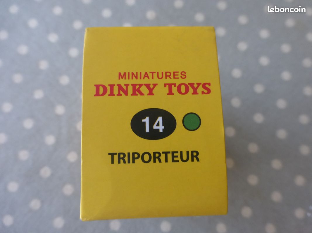 Dinky Toys F 14A Triporteur version avec roues Zamac