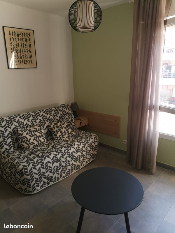 Loué studio meublé résidence récente Toulon Est (image 1)