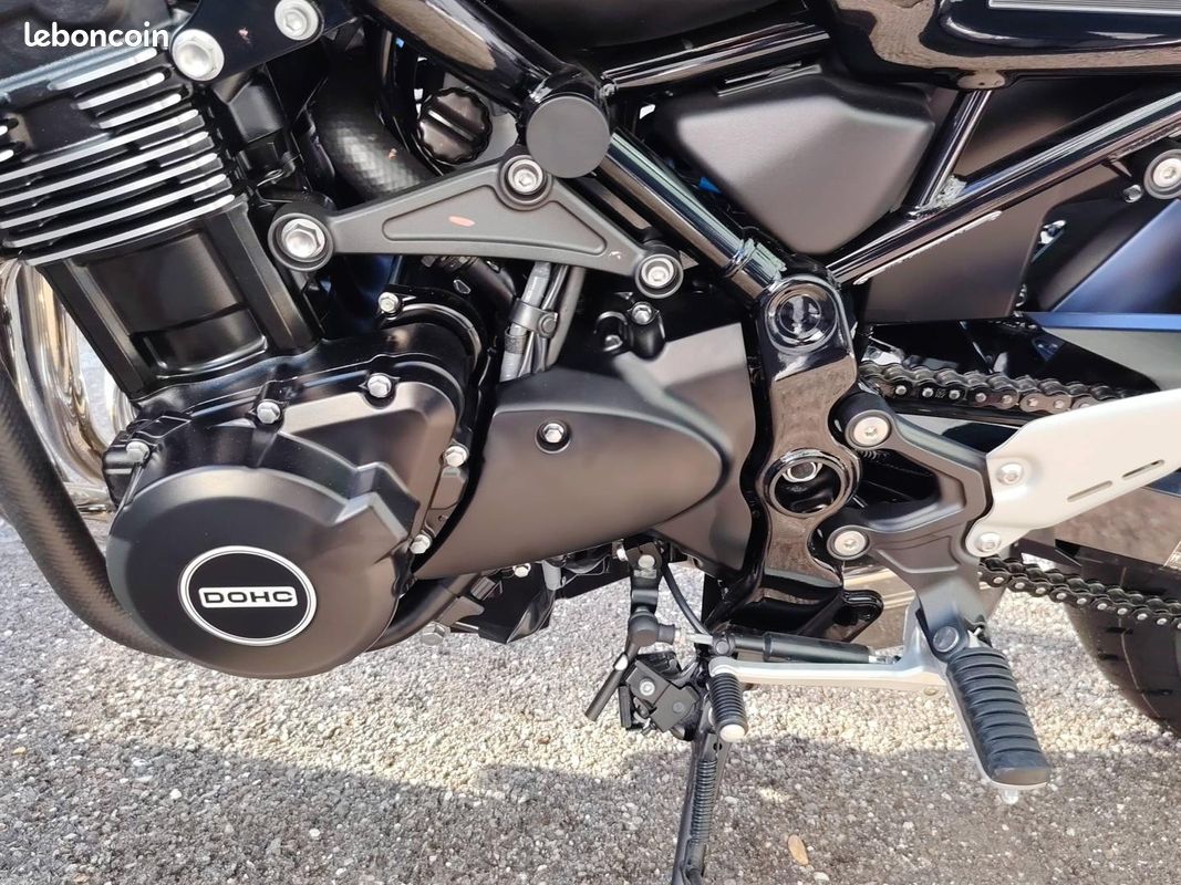 Kawasaki Z 900 RS Black Ball Edition 2026 1ER MAIN GAR 29/04/2030 (image 9)