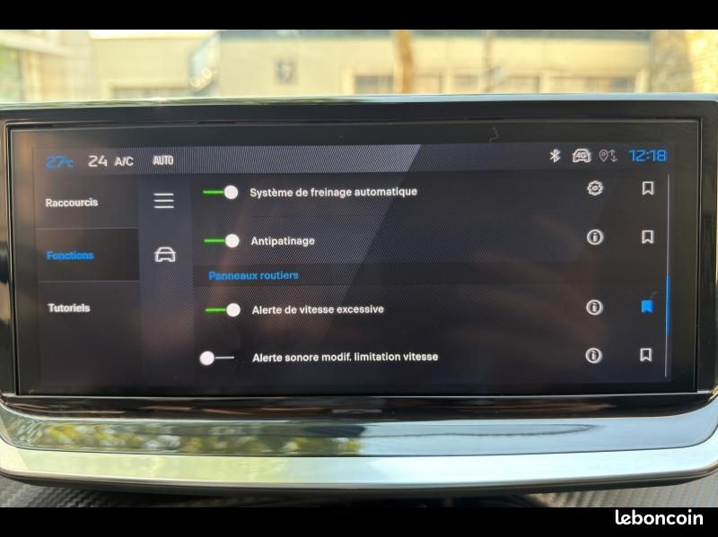 Peugeot 208 1.2 Hybrid 110ch Allure e-DCS6 (image 26)