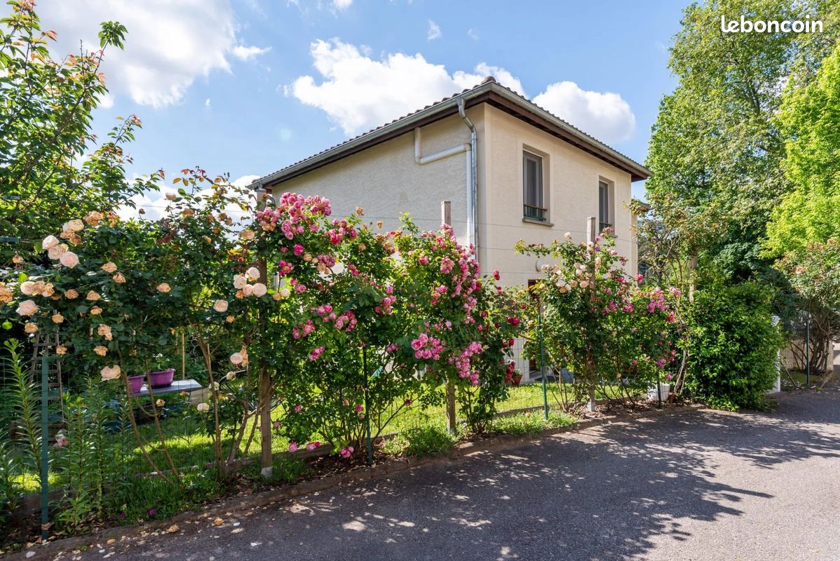 Maison 7 pièces 137 m² · à Lyon · 137 m² · 680 000 €