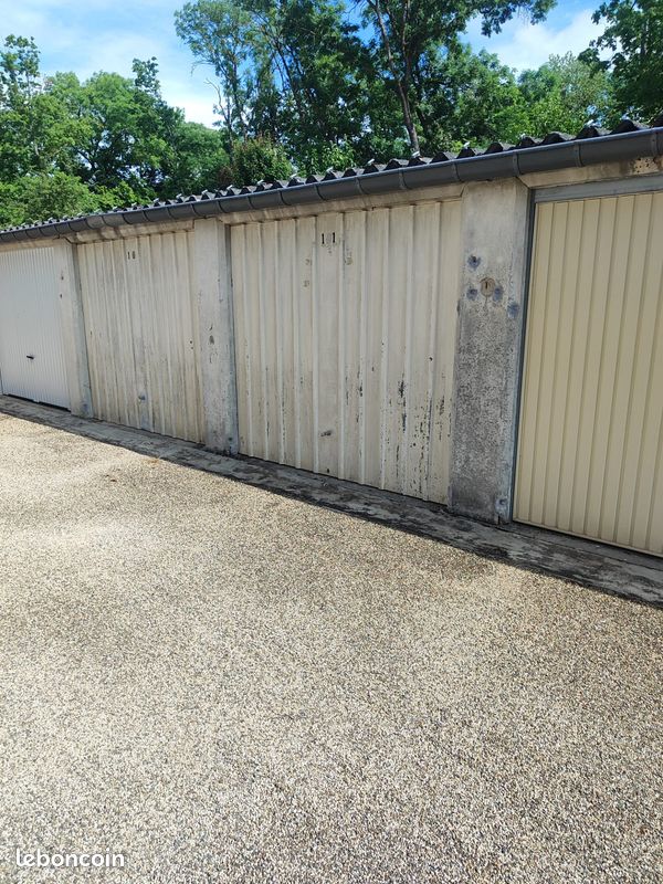 Parking/box Nuits-Saint-Georges · 75 €/mois