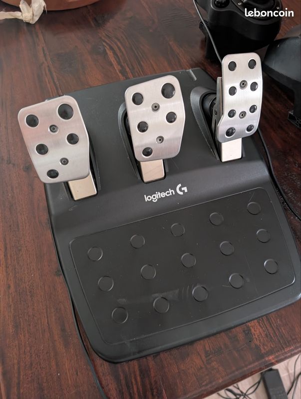 Volant + pédalier + levier de vitesse Logitech G920 (image 4)