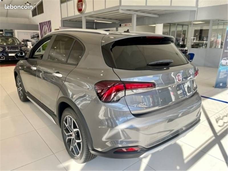 Fiat Tipo Cross 5 Portes 1.6 Multijet 130 ch S&S Plus (image 5)