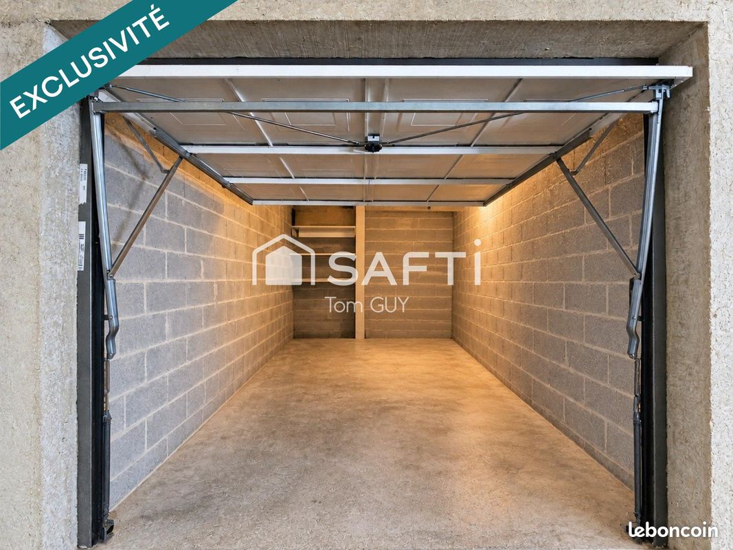 Parking 15 m² · à Manosque · 15 m² · 20 000 €