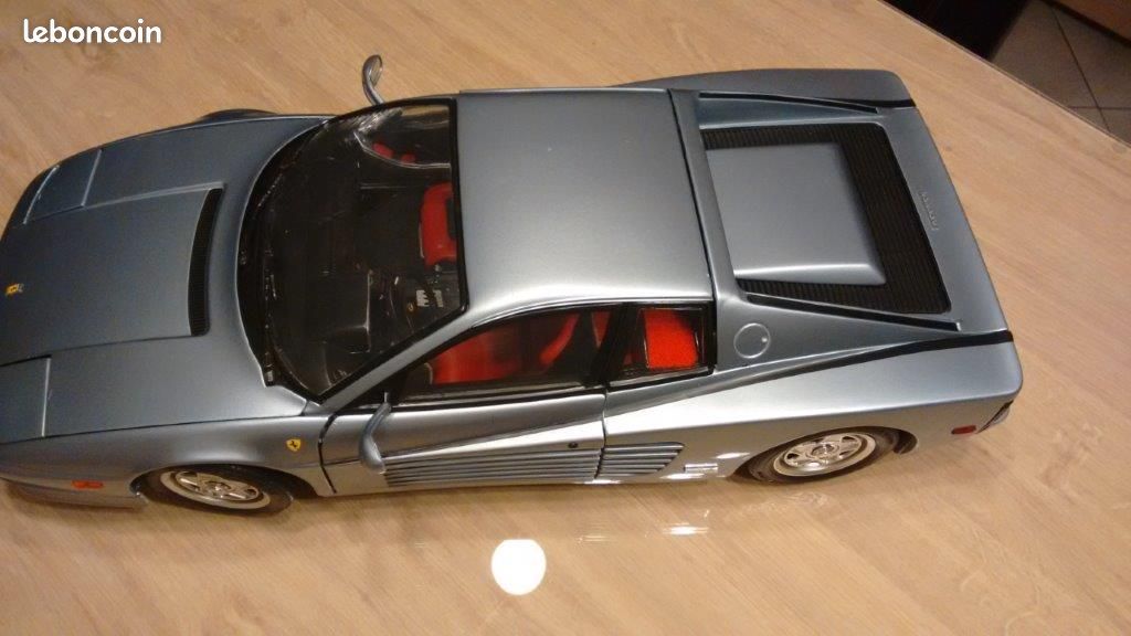 Pocher Ferrari Testarossa TARGA 1/8 schaalmodellen (image 8)