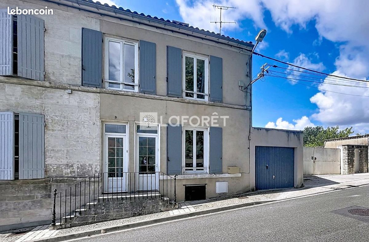 Maison 5 pièces 98 m² · à Jarnac · 98 m² · 720 €/mois