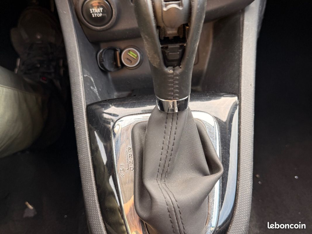 RENAULT CLIO IV 1.5 dCi 90cv/ Boite automatique EDC6 (image 6)
