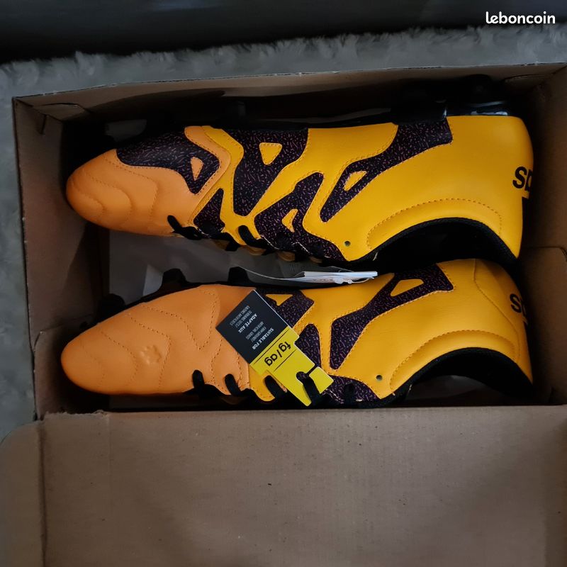Crampons adidas neuf (image 3)