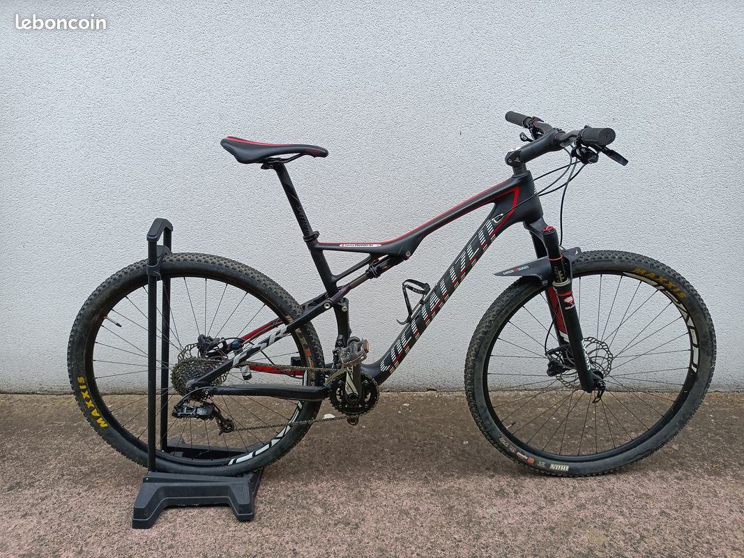 Vtt XC Specialized Epic Elite Carbon 29 L 11,9kg Vélos