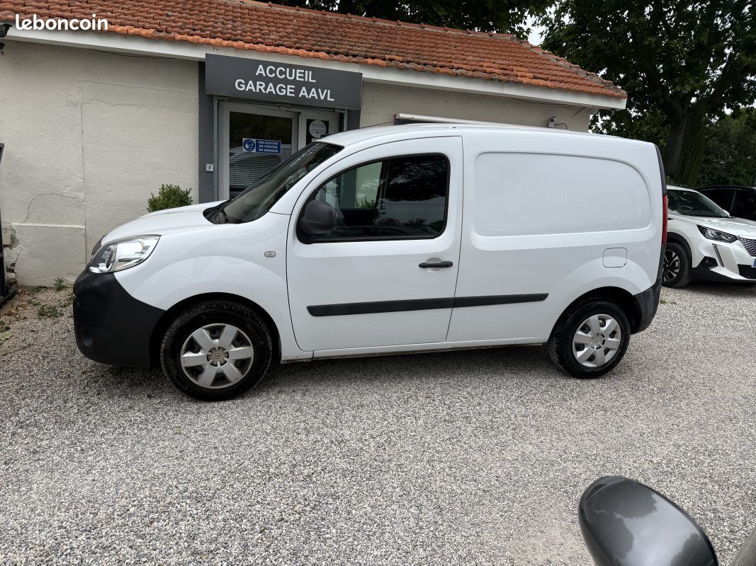 Renault kangoo ii 1.2 tce 115ch 3 places gps clim 2019 (image 2)