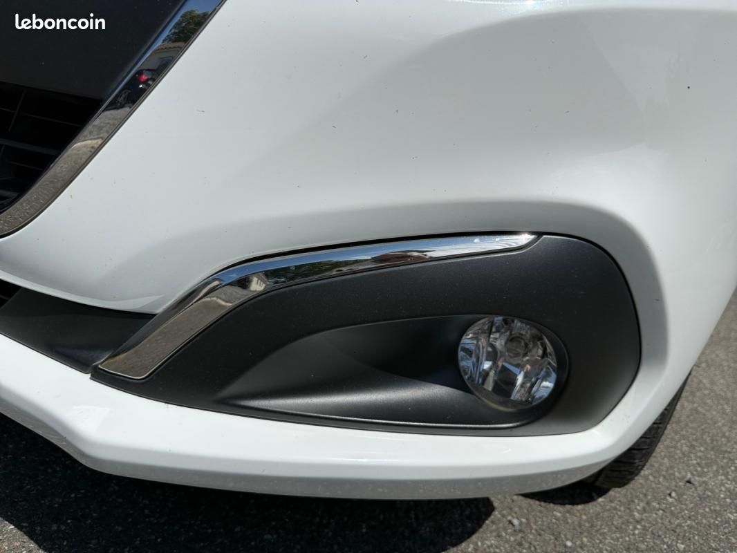 Peugeot 208 1.2 80 ch Active Business Start & Stop /Courroie neuve/CarPlay/Clim/Radar recul/Régul... (image 30)