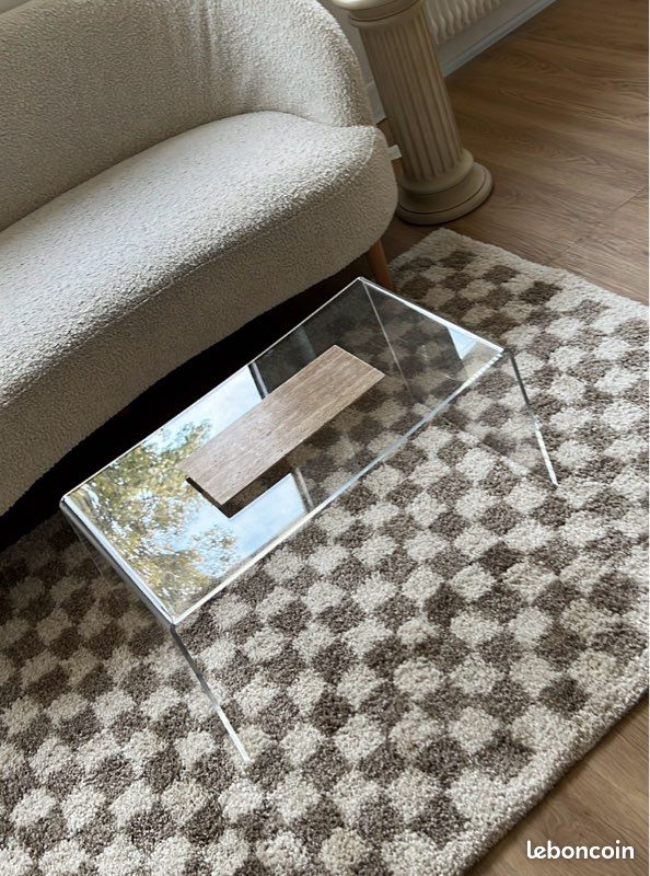 Table basse transparente (image 1)