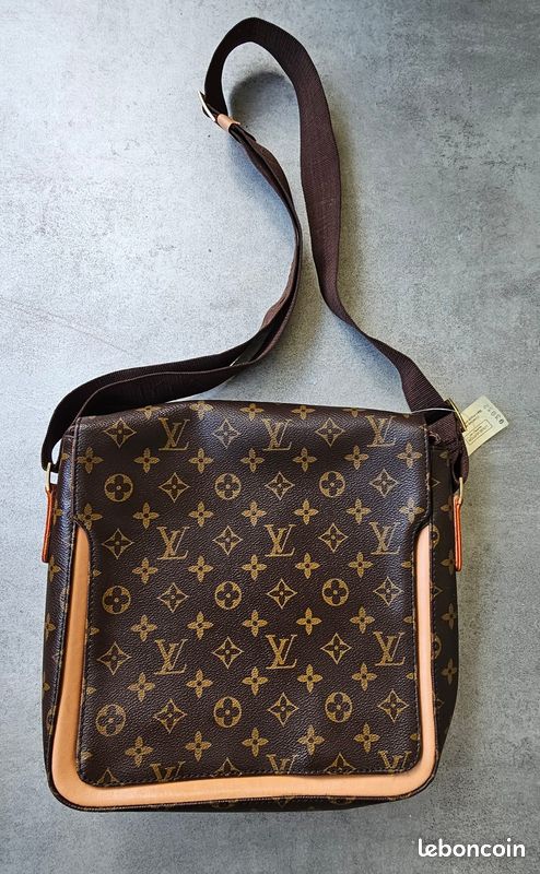 Deux Sac sacoche motif type louis v Accessoires Bagagerie