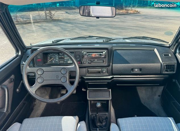 Volkswagen Golf Cabriolet Quarttet by Karmann – 1.8L – 90 ch - Très bon état (image 4)