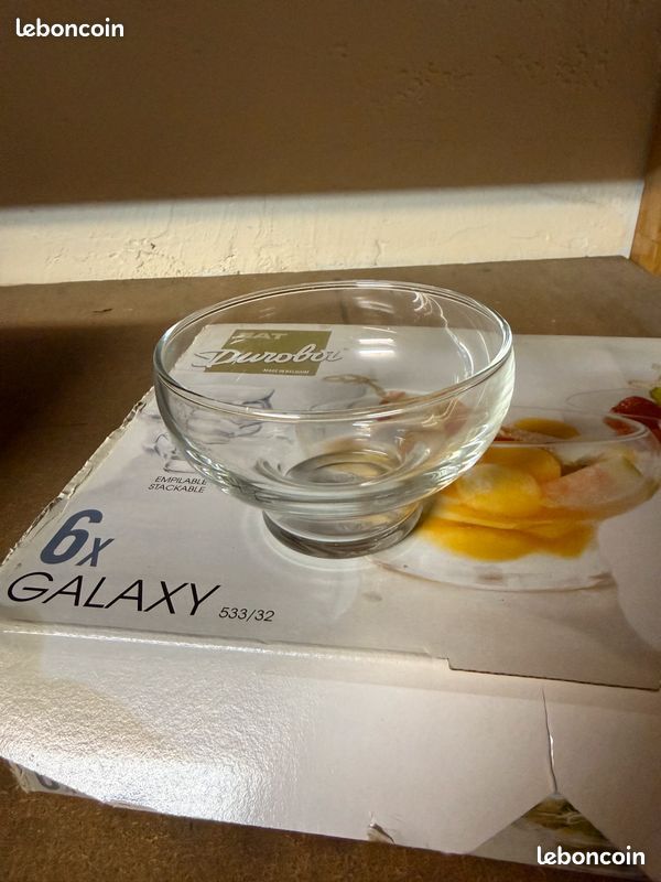 Lot de 30 coupes à glace Galaxy 32 cl (image 1)