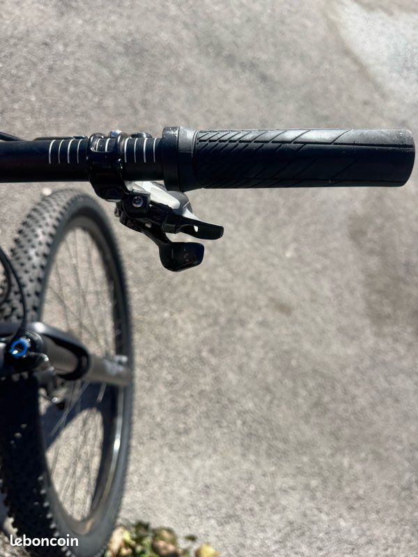 VTT semi-rigide carbone (image 5)
