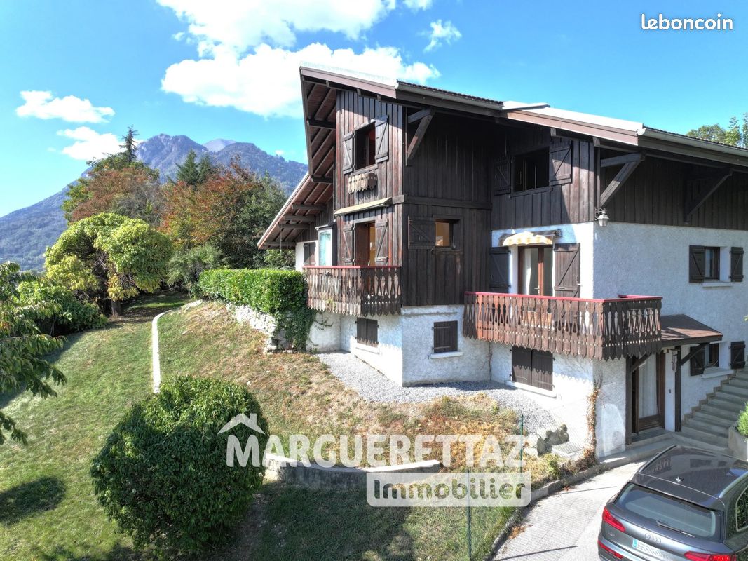 Maison 6 pièces 222 m² · à Thyez · 222 m² · 439 000 €