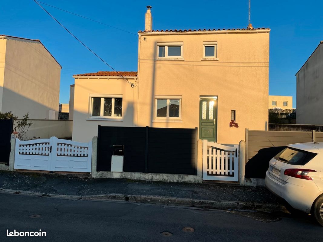 Maison 3 pièces 80 m² · à Saint-Jean-d'Angély · 80 m² · 830 €/mois