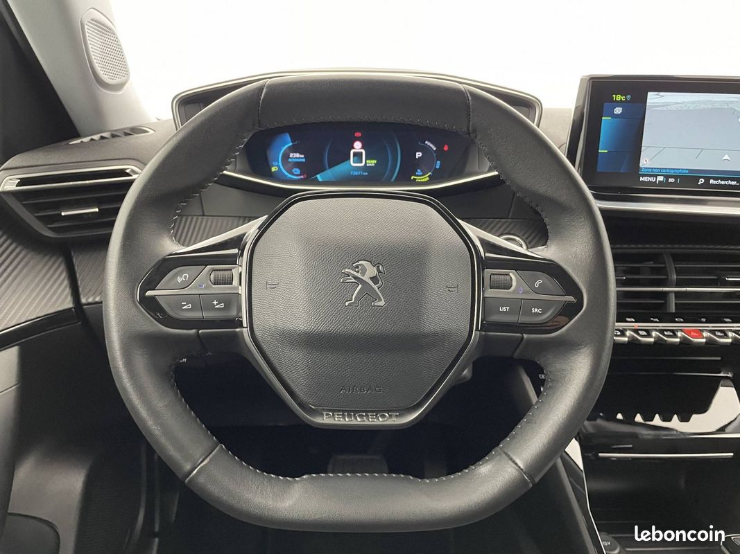 PEUGEOT 2008 PureTech 130 S&S BVM6 Allure Pack (image 15)